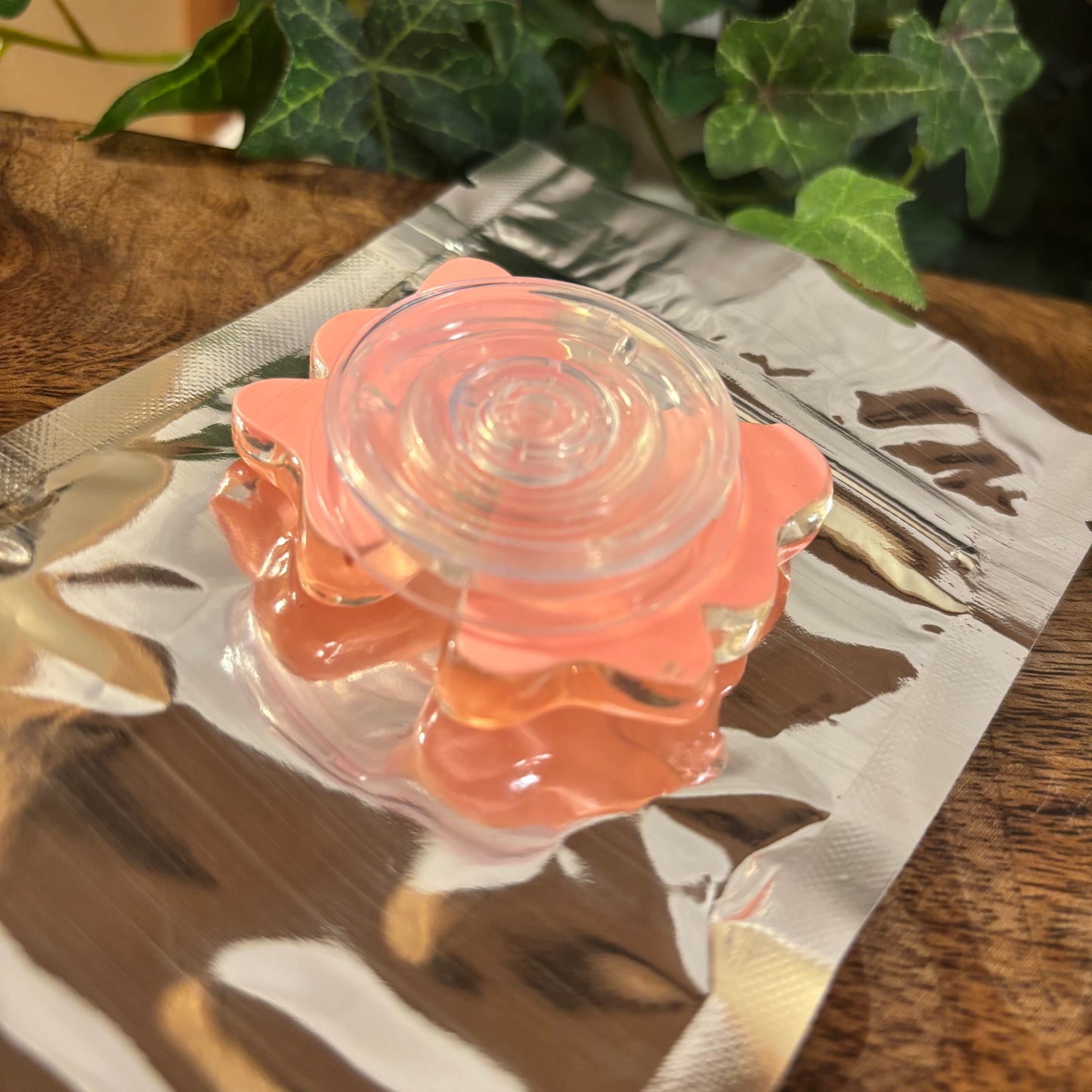 Vibrant Bow Phone Stand - Adorable Desktop Grip With Folding Design