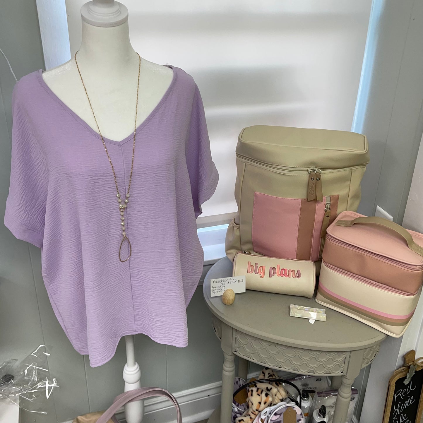 Ladies V-Neck Short Sleeve Top