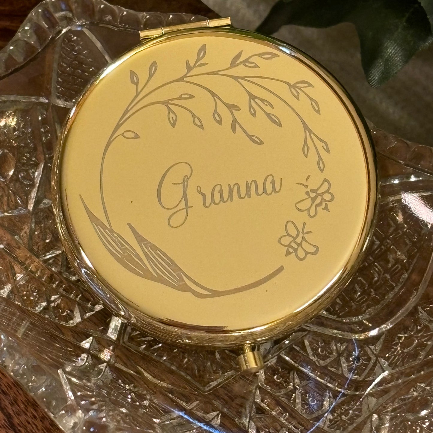 Double Sided Gold Compact Mirror • Mimi • Nanna • Granna • Granny