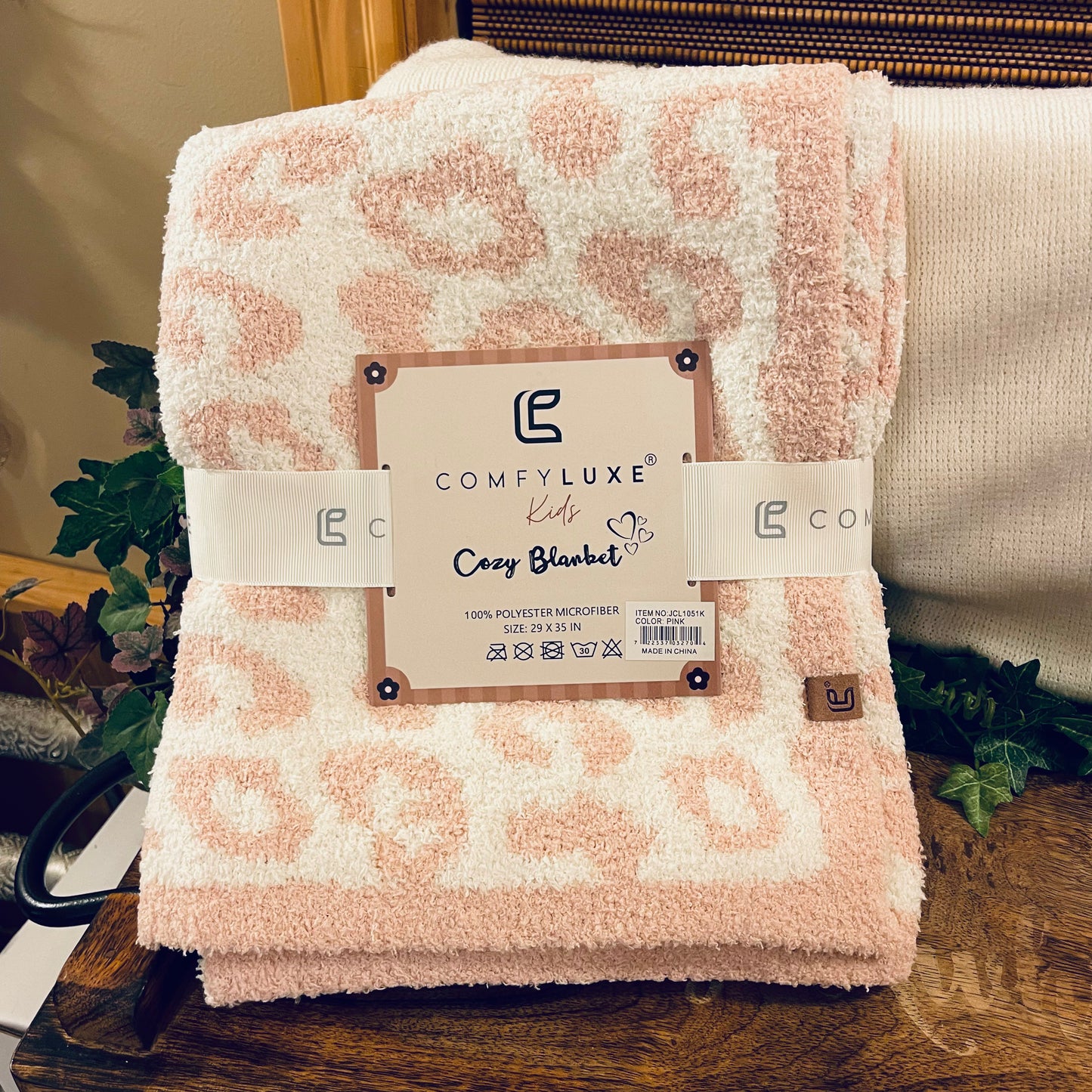ComfyLuxe Kids 29” x 35” Baby/Kids Leopard Print Blanket