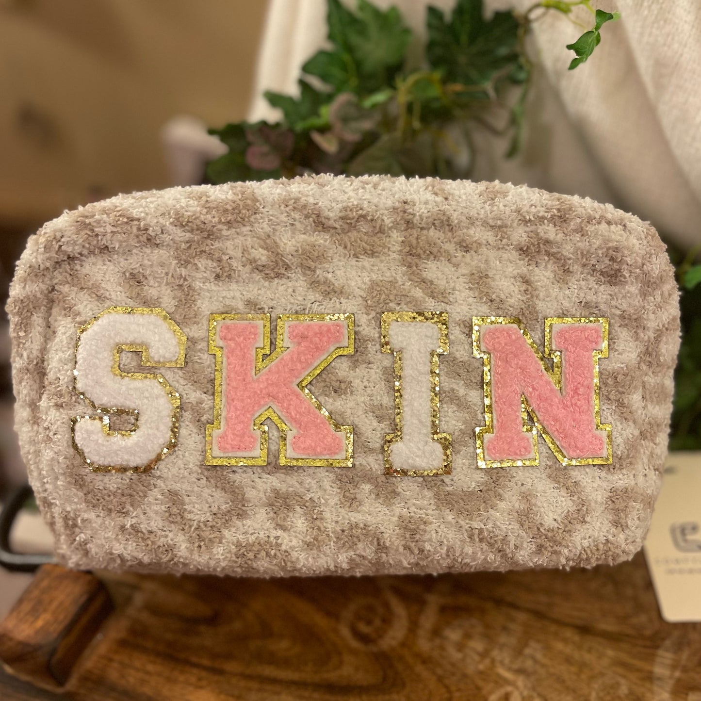 ComfyLuxe Leopard Print Travel Pouch