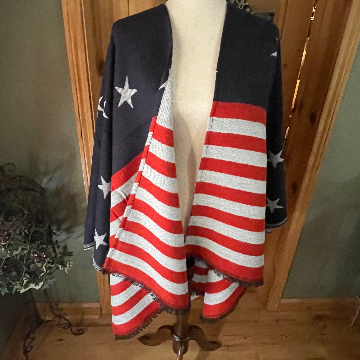 USA: Be Clever American Flag Ruana • Navy
