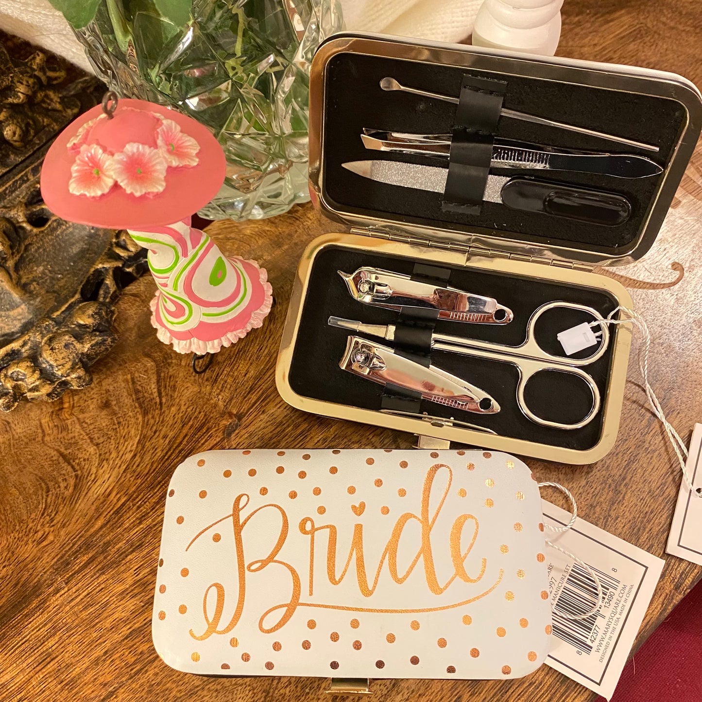 Mary Square “Bride” Manicure Set Hard Travel Case
