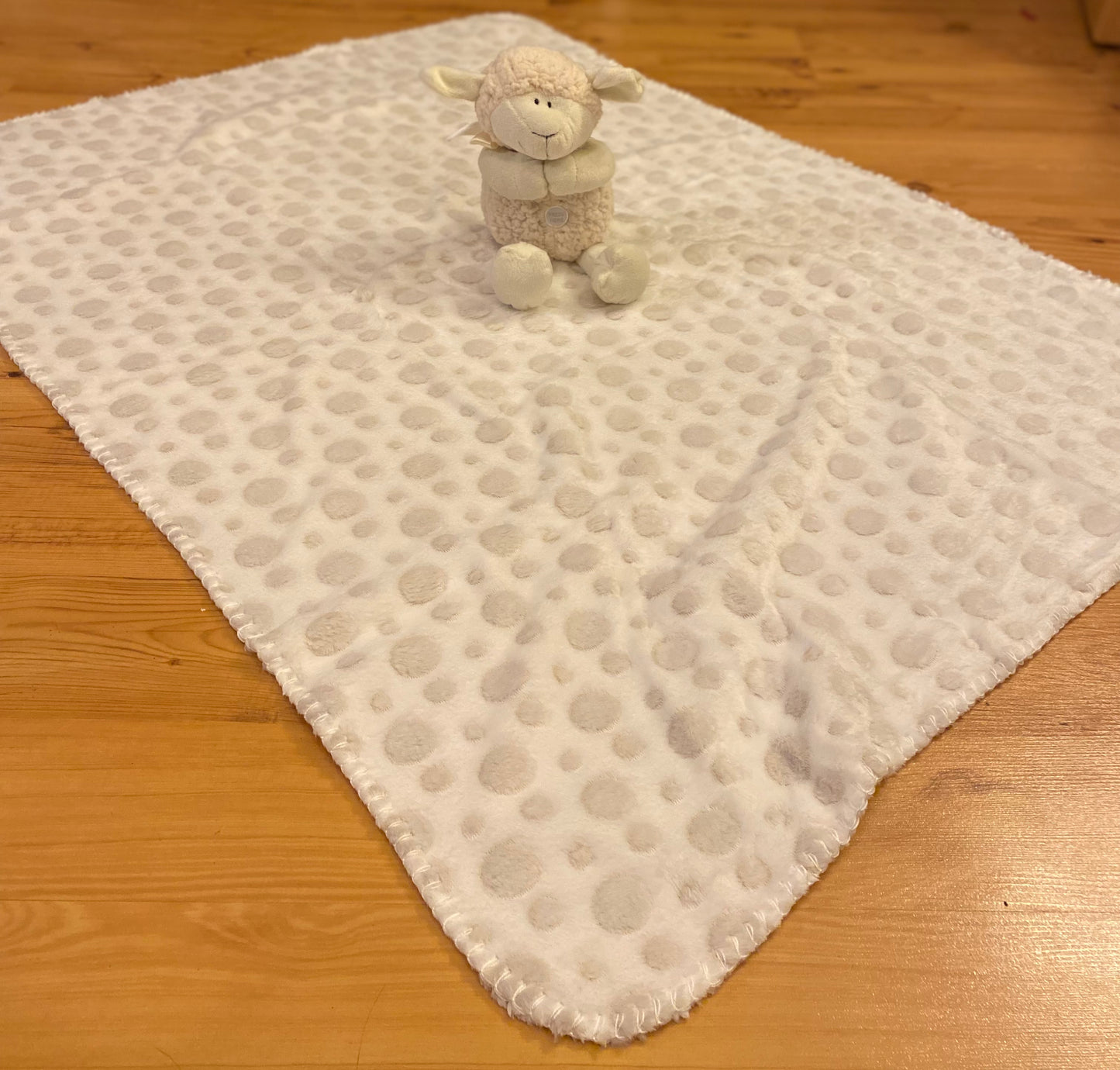 Praying Lamb & Blanket Gift Set