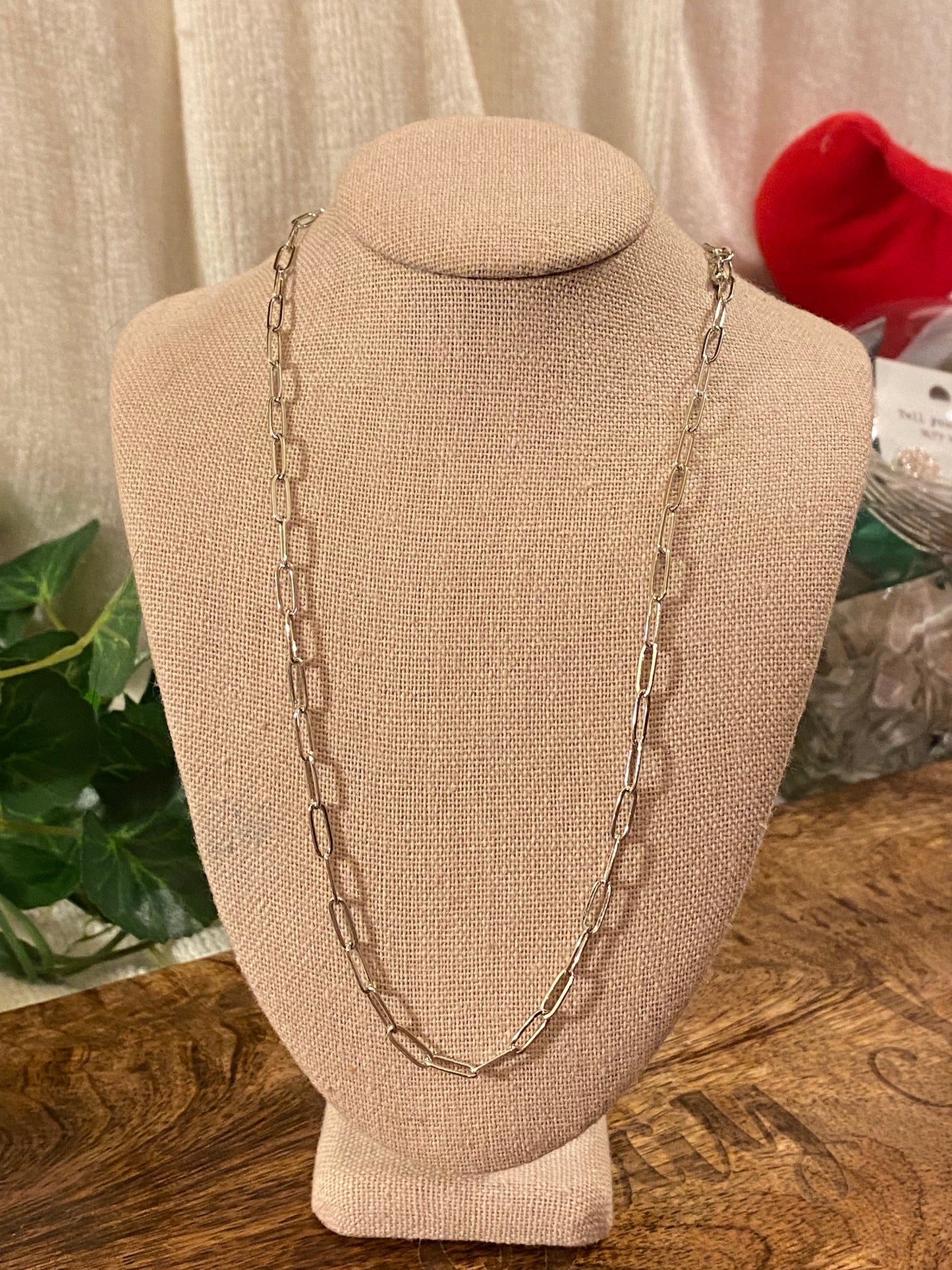 silver chain link necklace