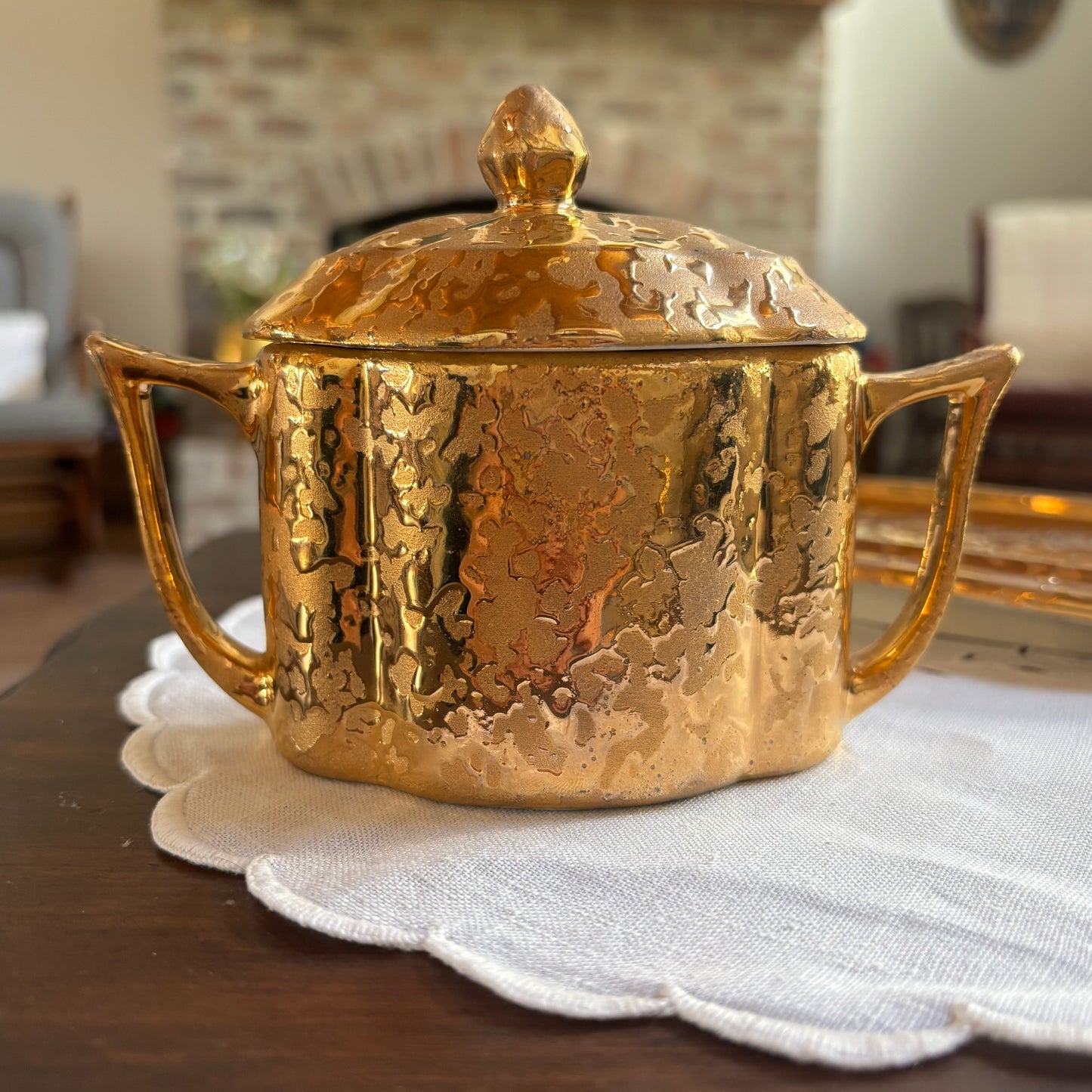 1950s mid-century "weeping bright gold" ceramic creamer and sugar set with a matching tray.