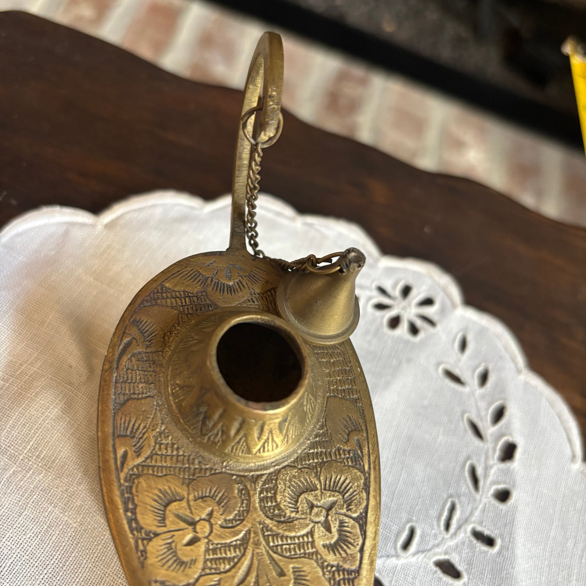 Vintage Etched Brass Aladdin Genie Oil Lamp