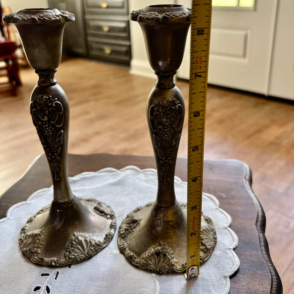 Vintage Set of 2 Godinger Silver Art Co. Candlesticks Grapevine 8 1/2”