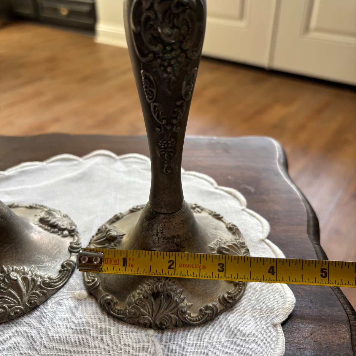 Vintage Set of 2 Godinger Silver Art Co. Candlesticks Grapevine 8 1/2”