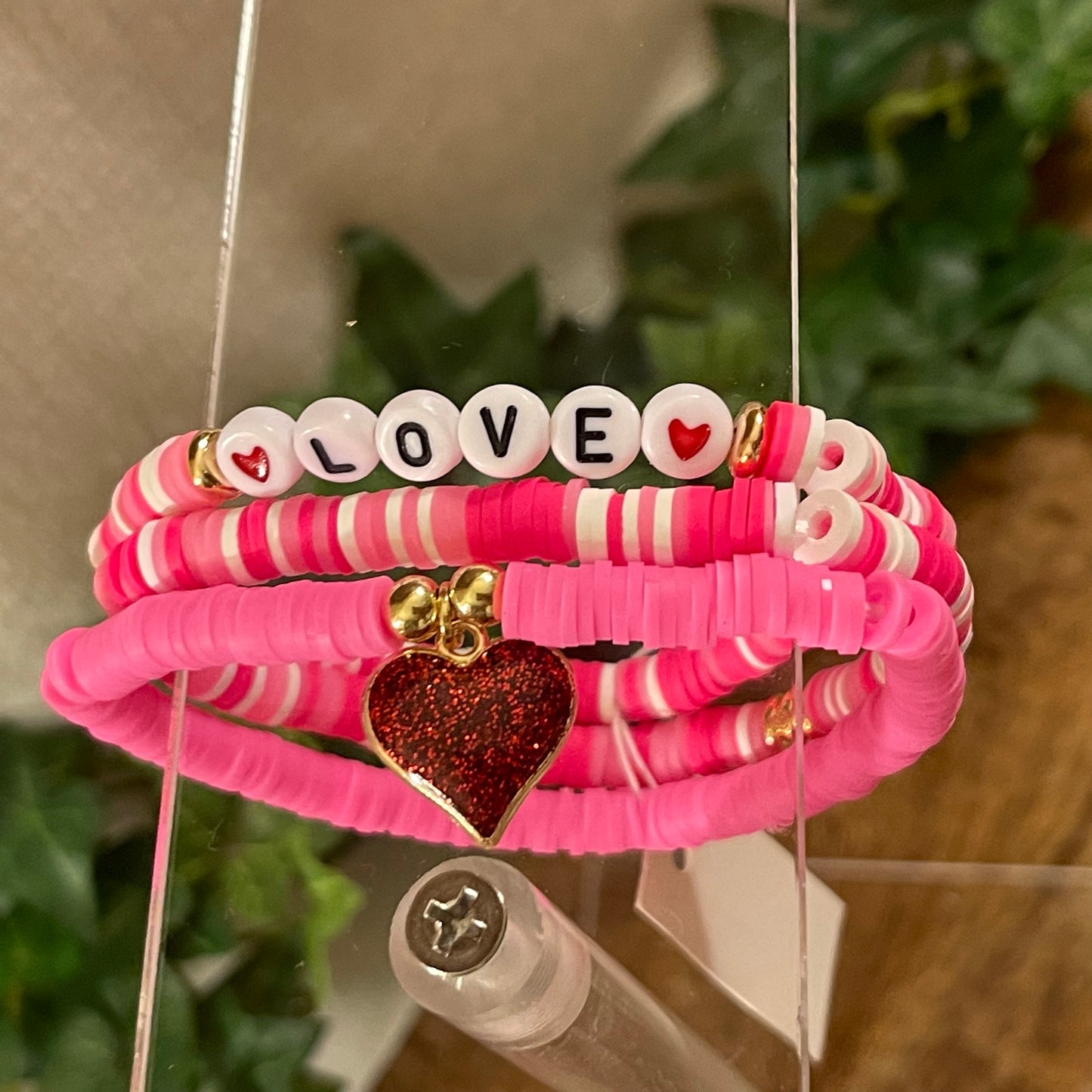 Valentine’s Day: Heishi Bead Stretch Bracelet Set
