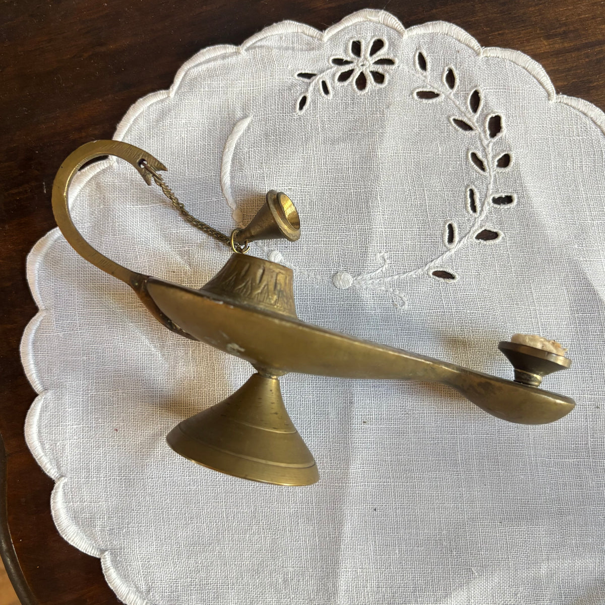 Vintage Etched Brass Aladdin Genie Oil Lamp