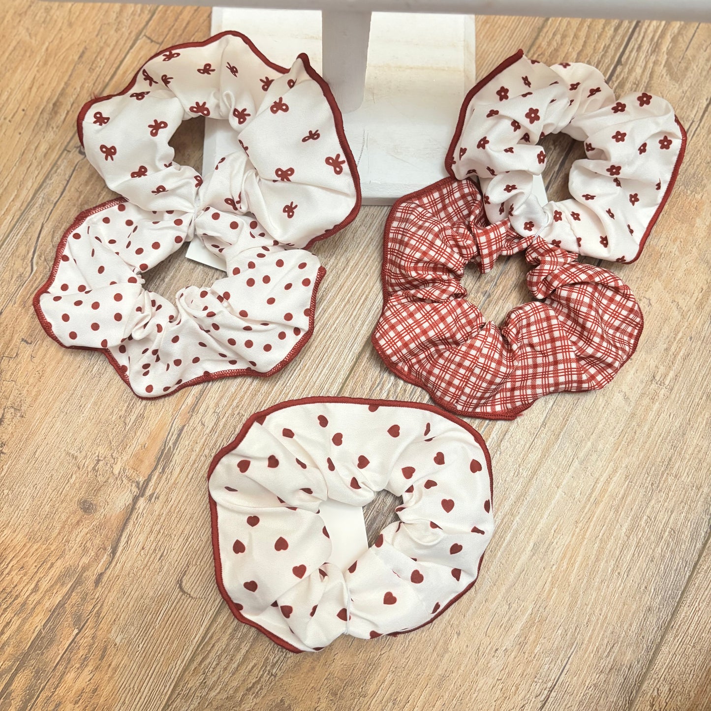 Red and White Printed Hair Scrunchie