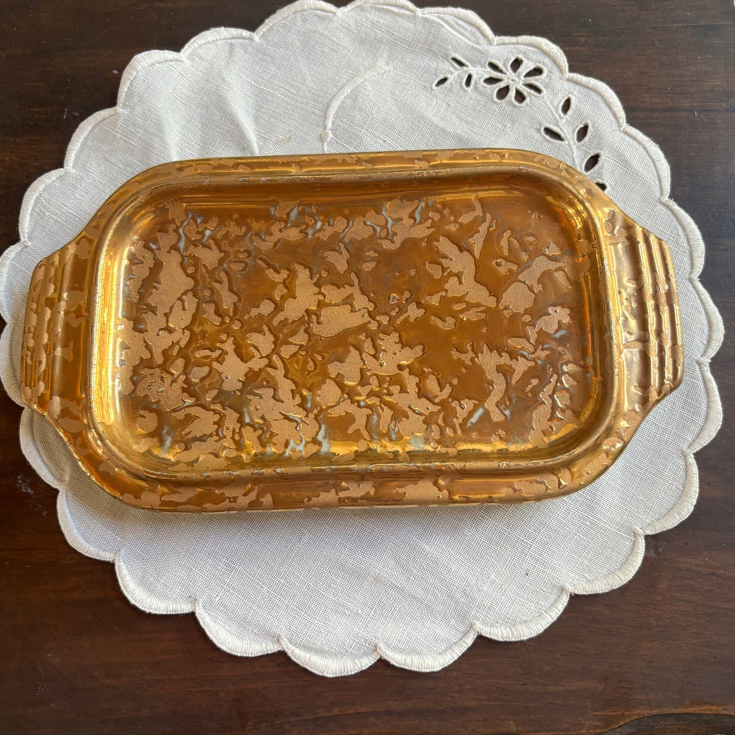 1950s mid-century "weeping bright gold" ceramic creamer and sugar set with a matching tray.