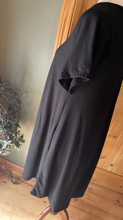 V Neck Curved Hem Black Dress with Pockets