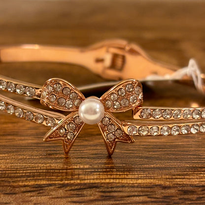 Rose Gold Hinge Bracelet with Bow and Pearl Center