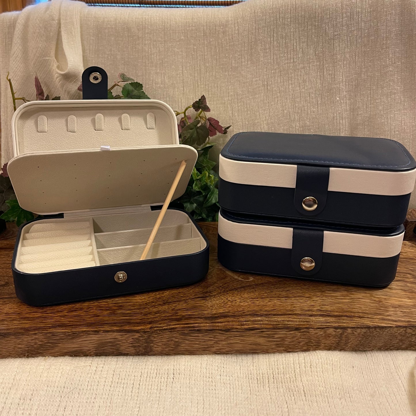 Travel Jewelry Box 💙 Navy & White