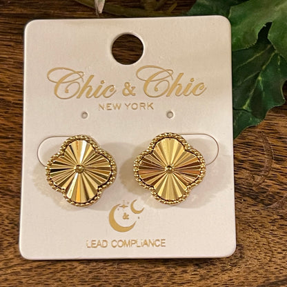 Turn To You Clover Stud Earrings