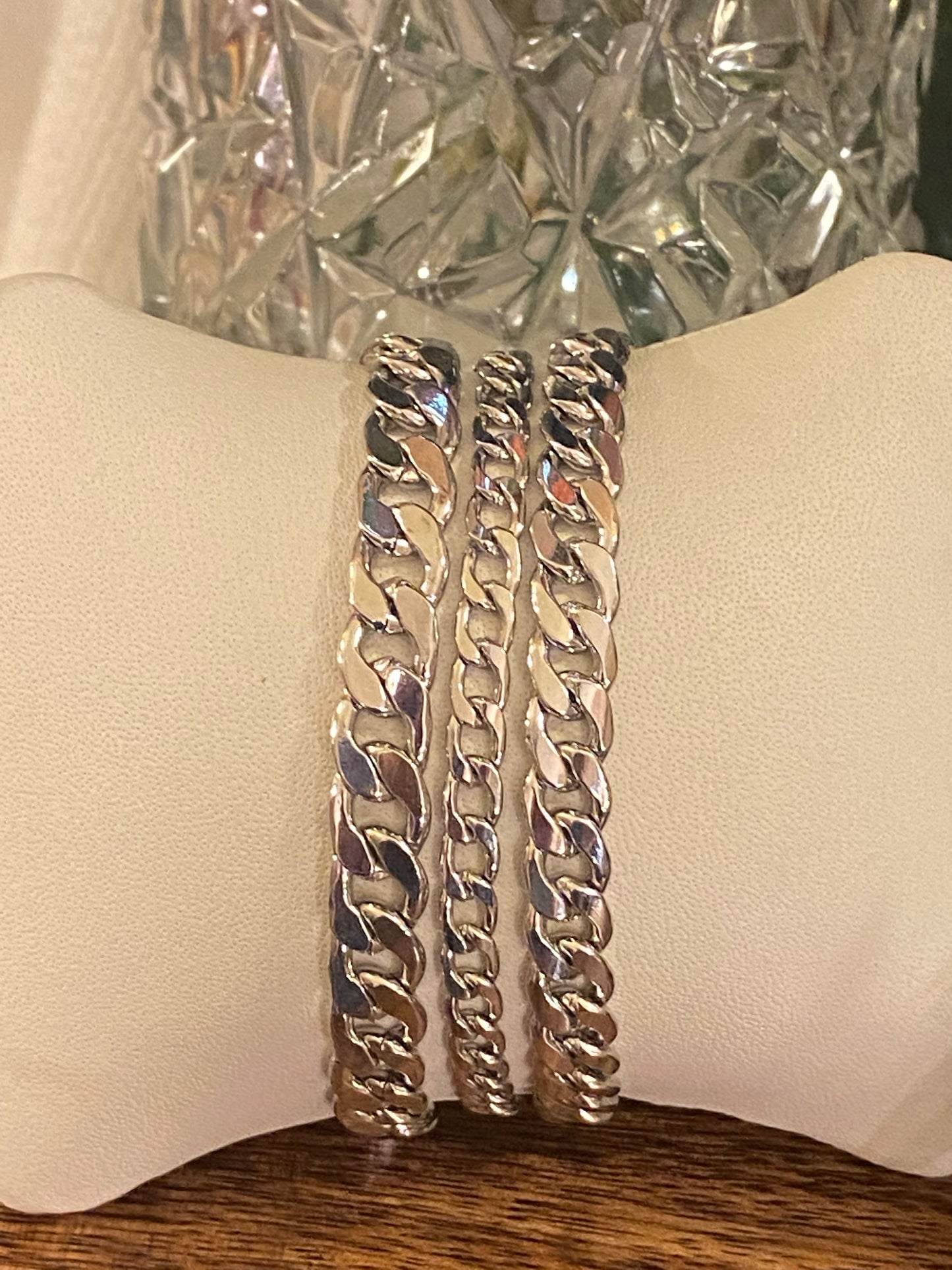 Bracelets - Silver Magnetic Close Bracelet