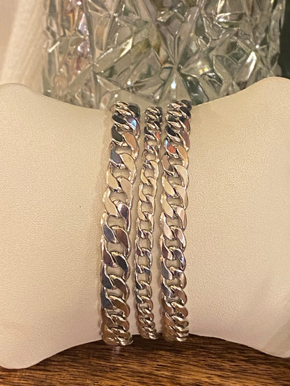 Bracelets - Silver Magnetic Close Bracelet